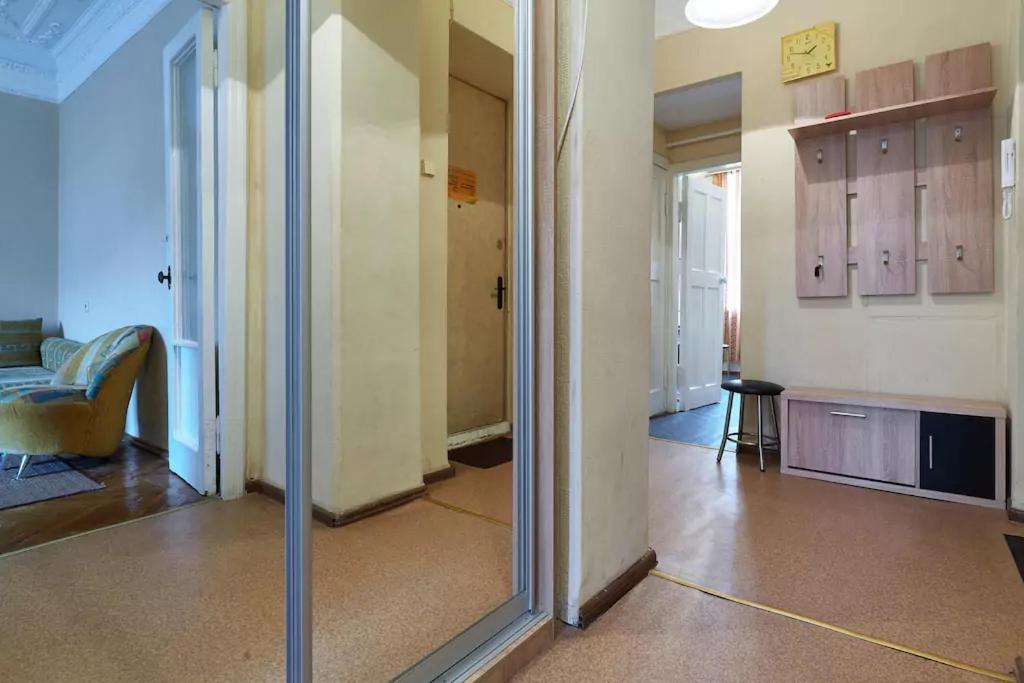 Home Hotel Apartments On Lva Tolstogo Kijów Zewnętrze zdjęcie