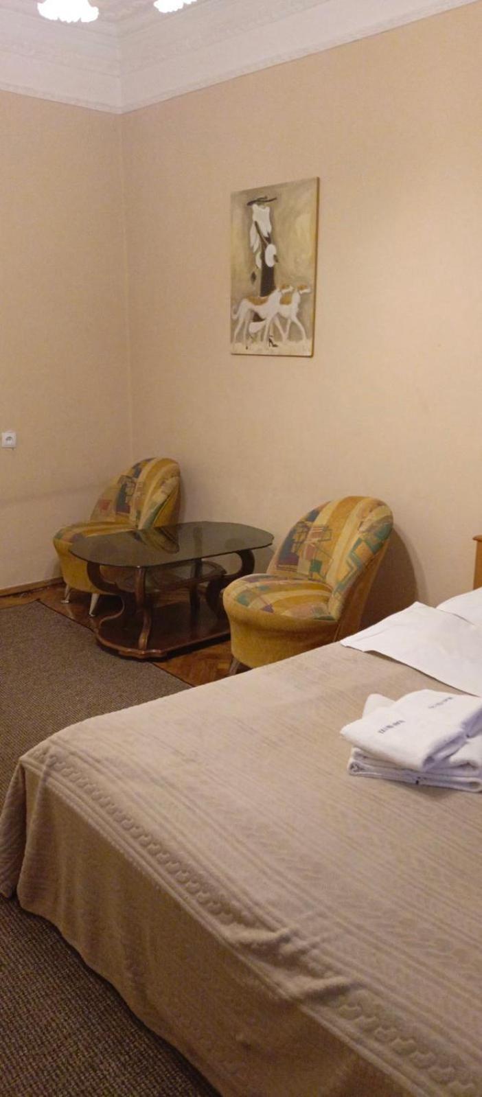 Home Hotel Apartments On Lva Tolstogo Kijów Zewnętrze zdjęcie