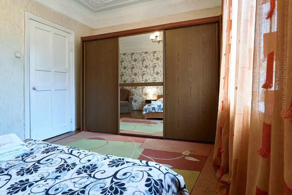 Home Hotel Apartments On Lva Tolstogo Kijów Zewnętrze zdjęcie