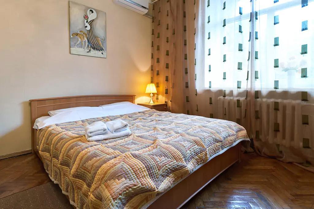Home Hotel Apartments On Lva Tolstogo Kijów Zewnętrze zdjęcie